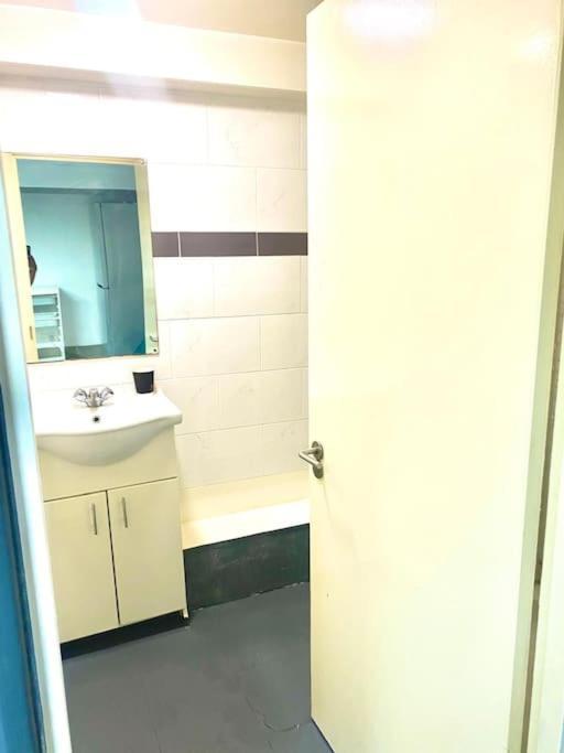 Cozy Studio Opposite Chelsea Stadium London Luaran gambar